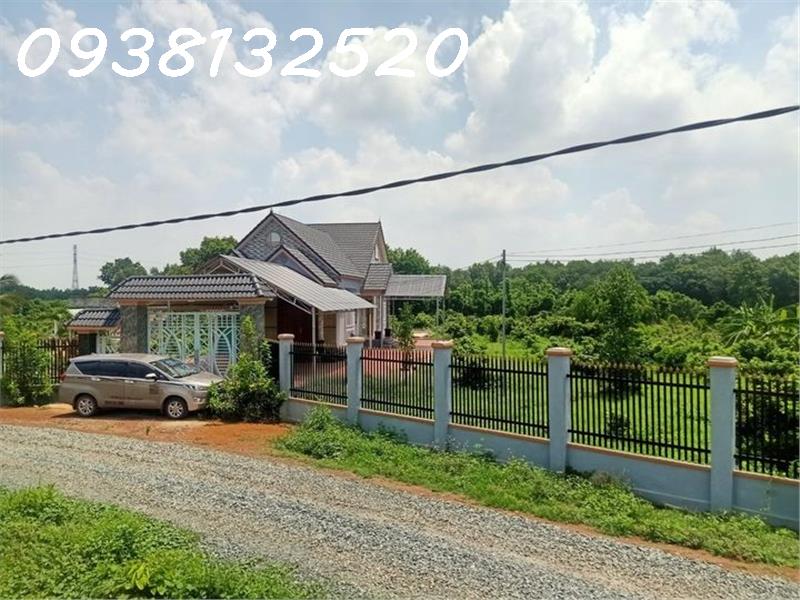 Bán lỗ lô đất ở thị xã (85x40=3440m2) có thổ cư. Giá 290triệu/nền ngay Quốc Lộ 13