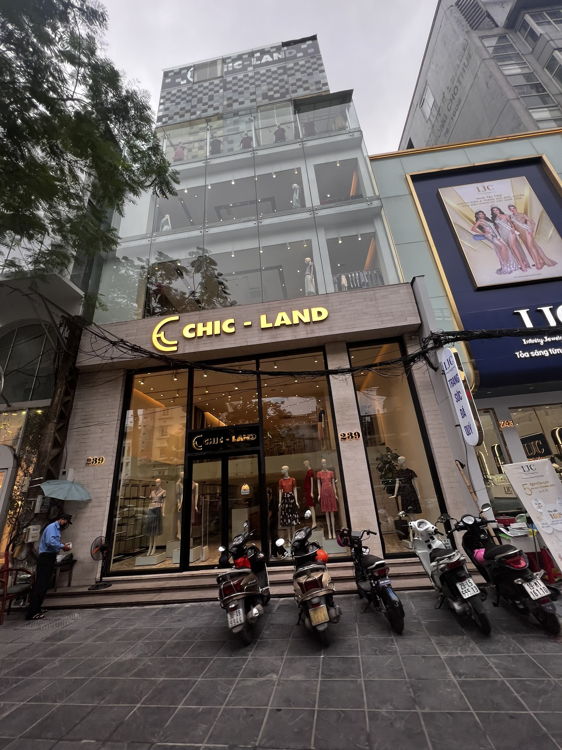 Cho thuê MP Nguyễn Tuân - MT 7m, DT 100m2 x 5 tầng - Giá 47 triệu