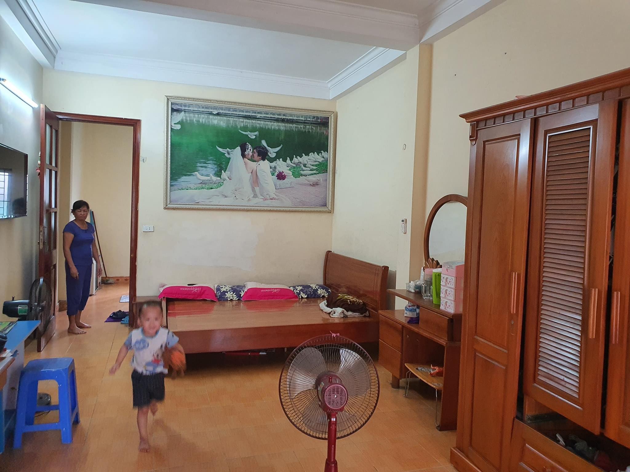 Bán Nhà Phan Đình Giót 35m 5T MT4m 4 tỷ Kinh Doanh An Sinh