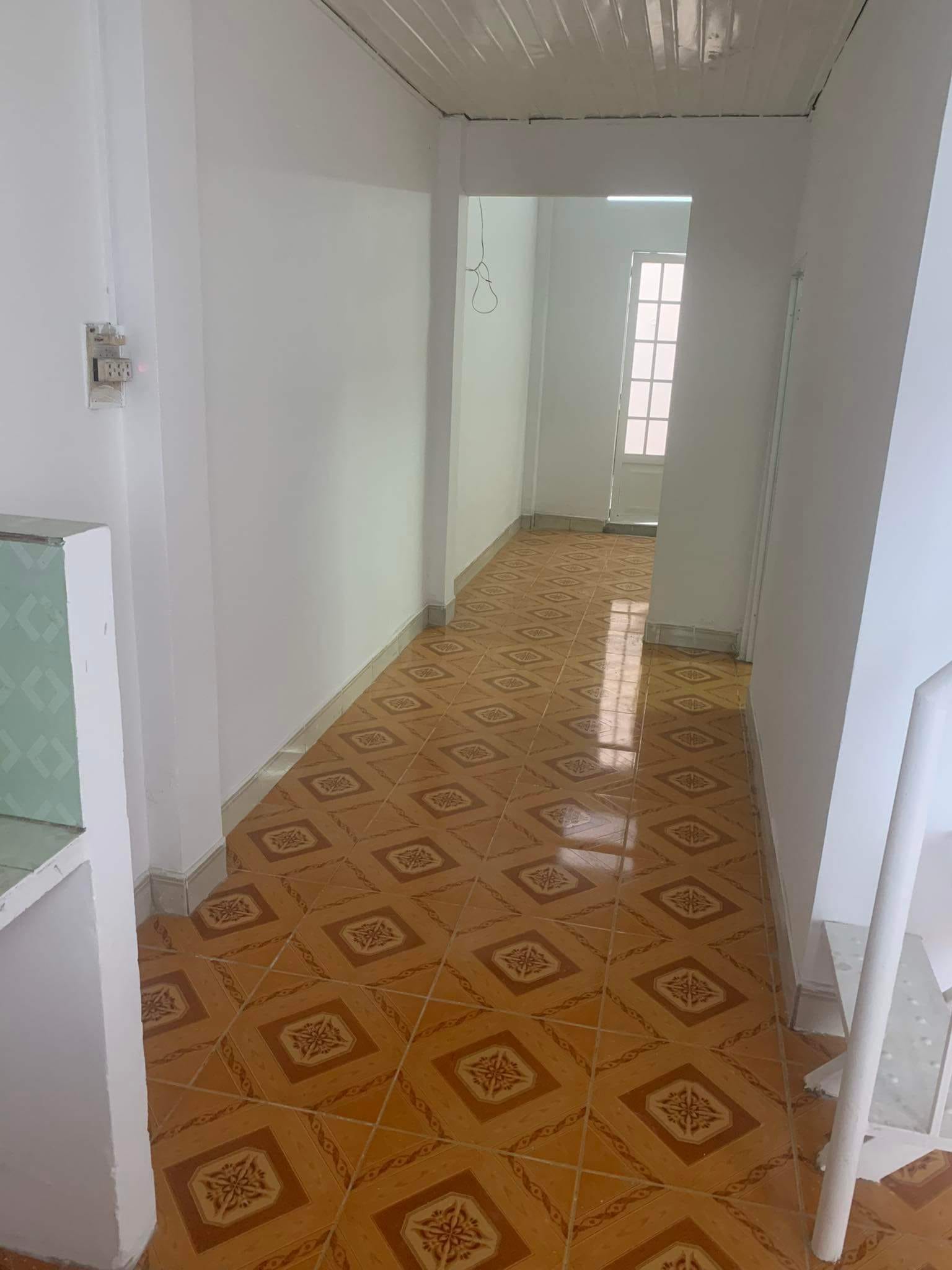  104m2