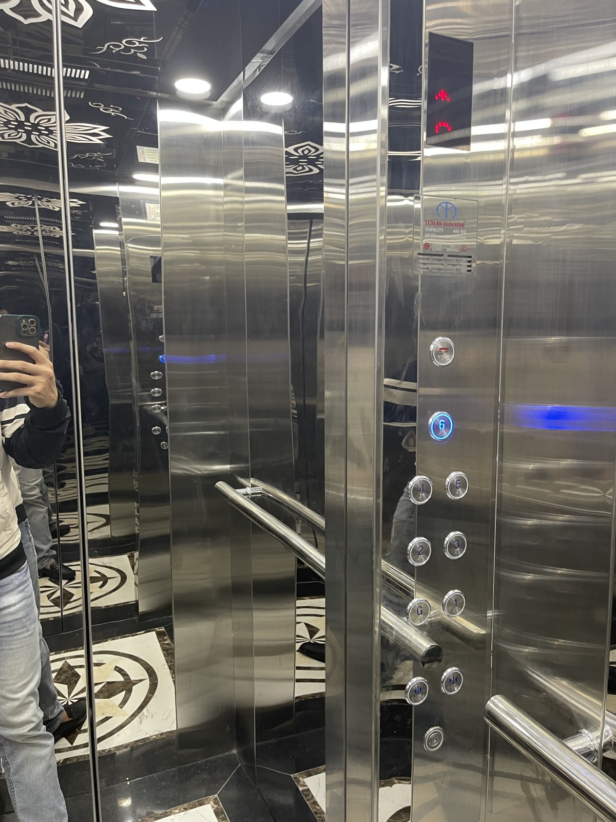 Bán Nhà Thống Nhất 7 Tầng BTCT, 55M2, 5PN chỉ nhỉnh 1x,8 tỷ.