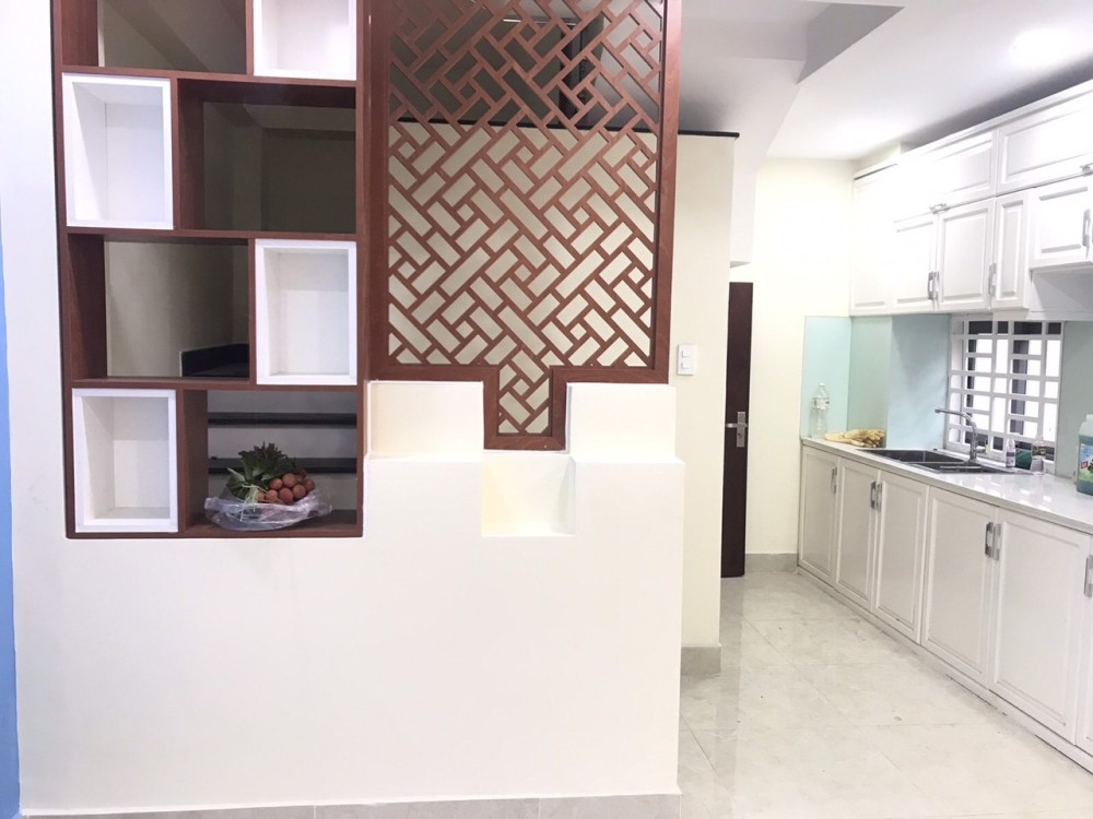 Nhà mặt tiền lô góc sát Trường Chinh, Tân Bình, 32m2, 4 tầng, chỉ 5 tỷ X