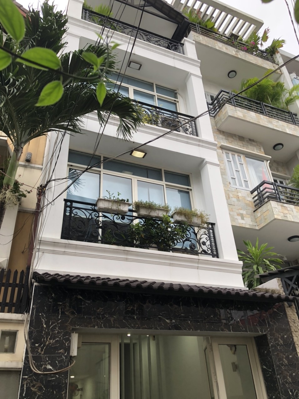 Bán nhà đẹp 4 Lầu Nơ Trang Long hẻm xe 7 chỗ, DT: 4.2x11, giá 8.5 Tỷ