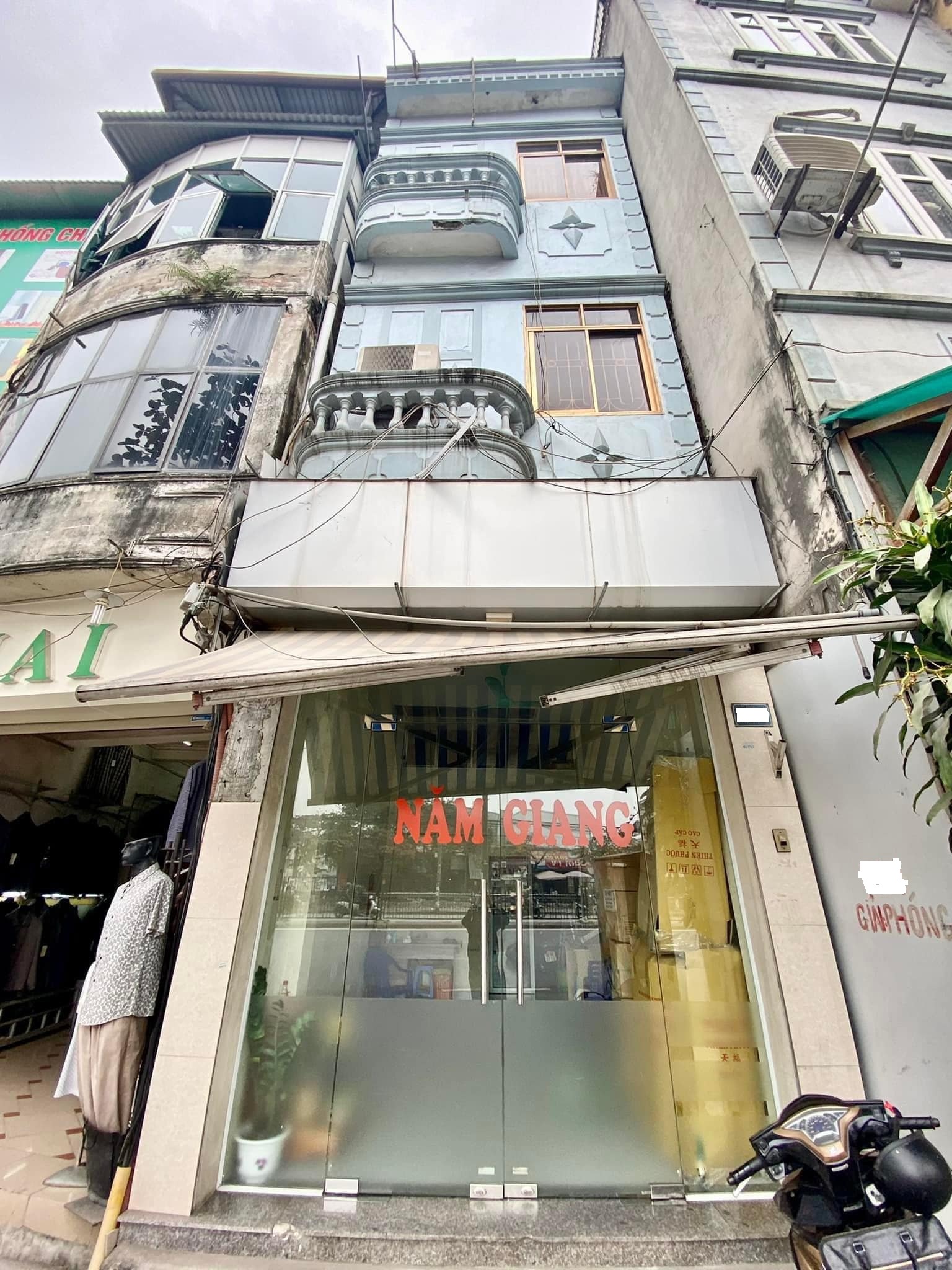 MẶT PHỐ GIẢI PHÓNG - VỈA HÈ KINH DOANH BẤT CHẤP - DT35MX4T 3PN MT 3,5M 7,8 tỷ