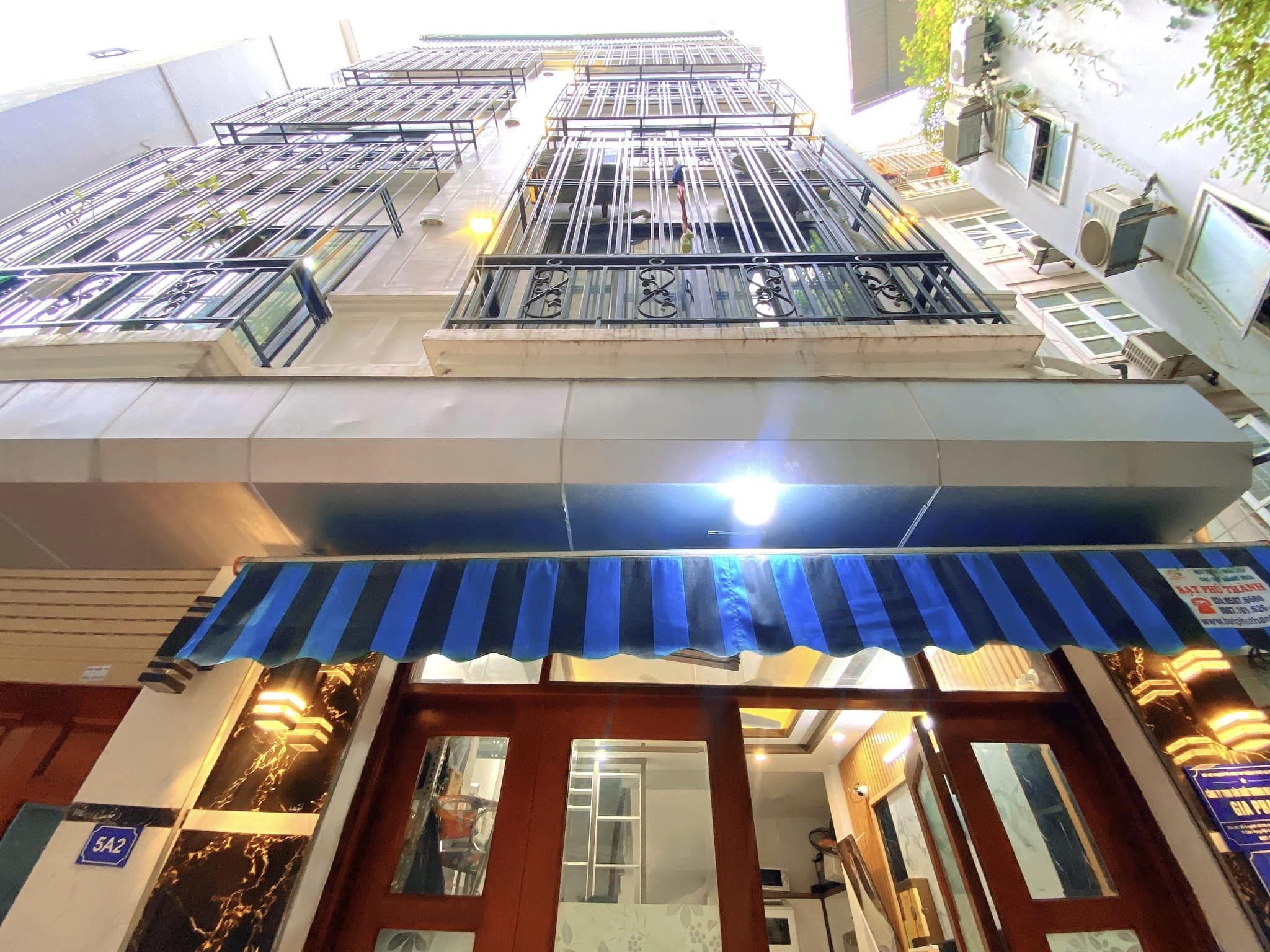 LÔ GÓC CỰC THOÁNG - NHÀ MỚI - TRUNG TÂM CẦU GIẤY - 3 NGỦ - NHỈNH 4 TỶ