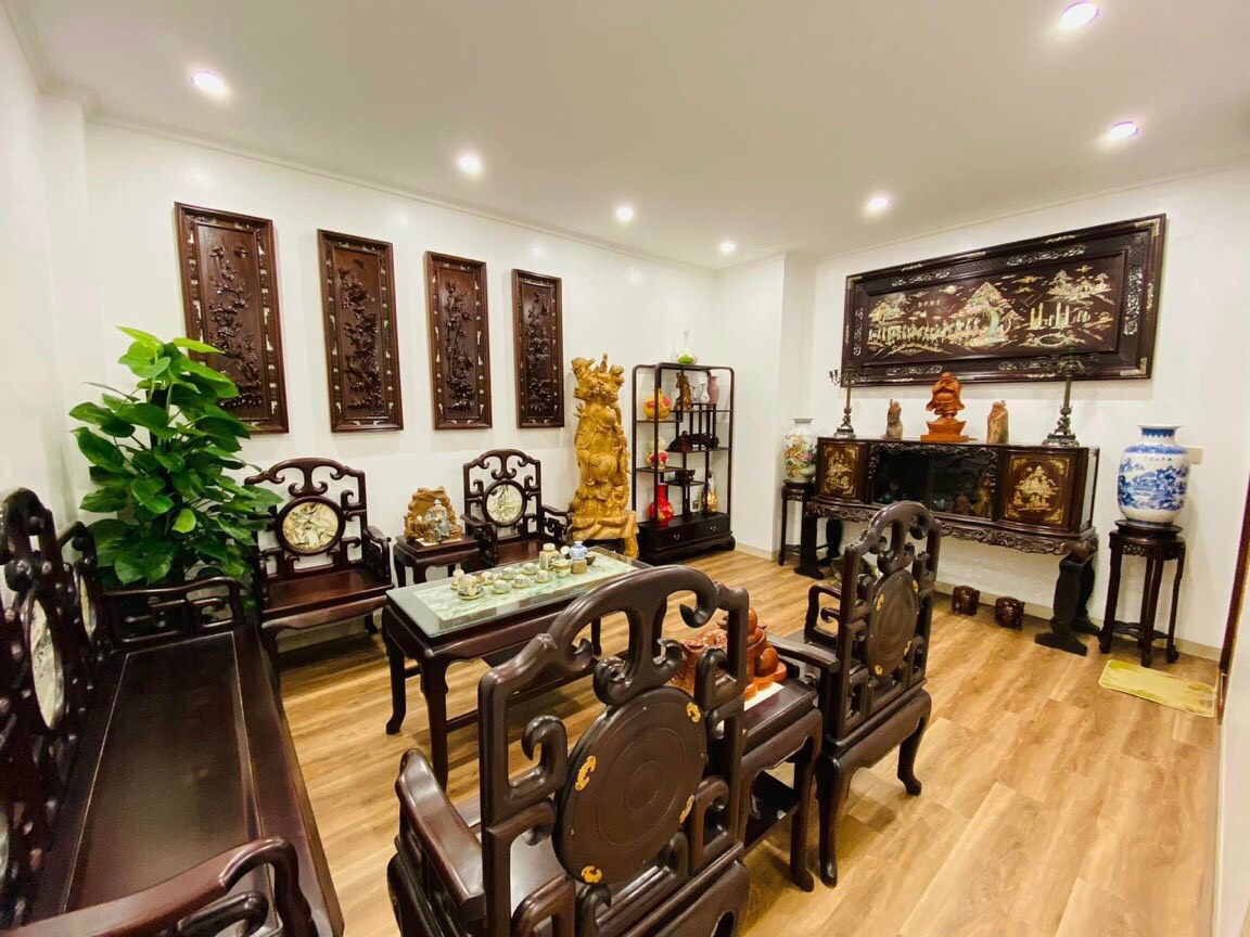 Bán nhà ngõ Văn Hương - Tôn Đức Thắng 40m, 4 tầng. Giá: 3.5 tỷ