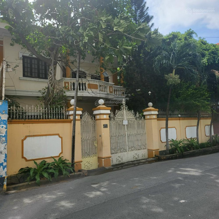 MT - Đường lớn thương hiệu - P. Bến Nghé Q1 - 15x30m - 2tầng - HĐT 500tr - Giá 195 tỷ