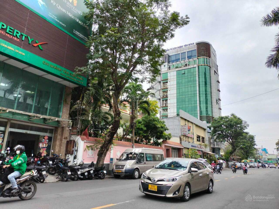 Nhà góc Hai Bà Trưng gần Chợ Tân Định, Công Viên Lê Văn Tám, P Tân Định Q 1