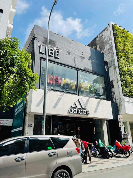 Nhà góc 2 MT Nguyễn Trãi - Vòng xoay Phù Đổng ngang 7,2mx21 trệt 4 lầu HĐT 200tr/th bán 55 tỷ TL