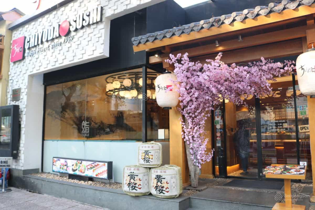 Căn góc MT Phố Nhật - Thái Văn Lung (DT: 6x11m, 4 lầu) phường Bến Nghé, quận 1 giá 23 tỷ