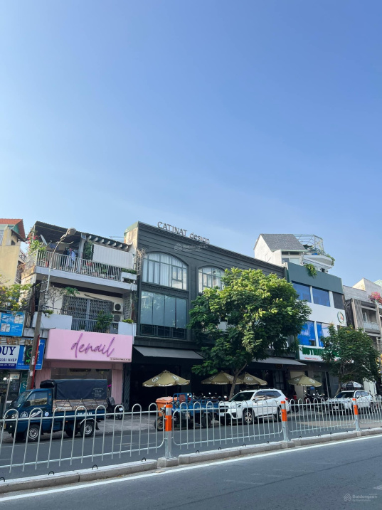  110m2