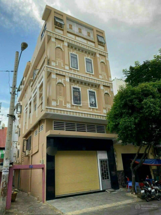 Bán nhà siêu vị trí mặt tiền Lý Tự Trọng - DT: 4.2x18m - 3 lầu - HĐT: 80 triệu/tháng giá: 24 tỷ