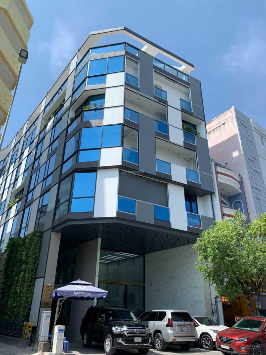 Bán tòa nhà văn phòng ngay Nguyễn Đình Chiểu Quận 3. DT (6x20m) - hầm 7 lầu - HĐ Thuê: 150tr/th