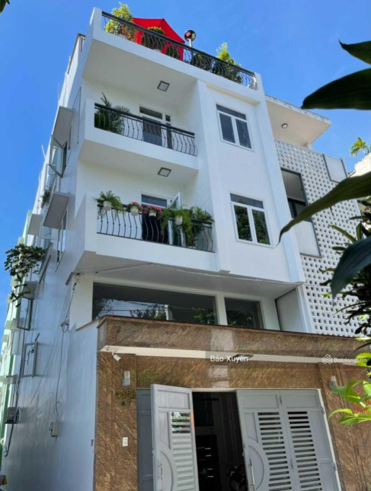 2MT đường Nguyễn Hiền, Cư Xá Đô Thành, P4, Quận 3. 4x20m 5 lầu mới 22 tỷ TL