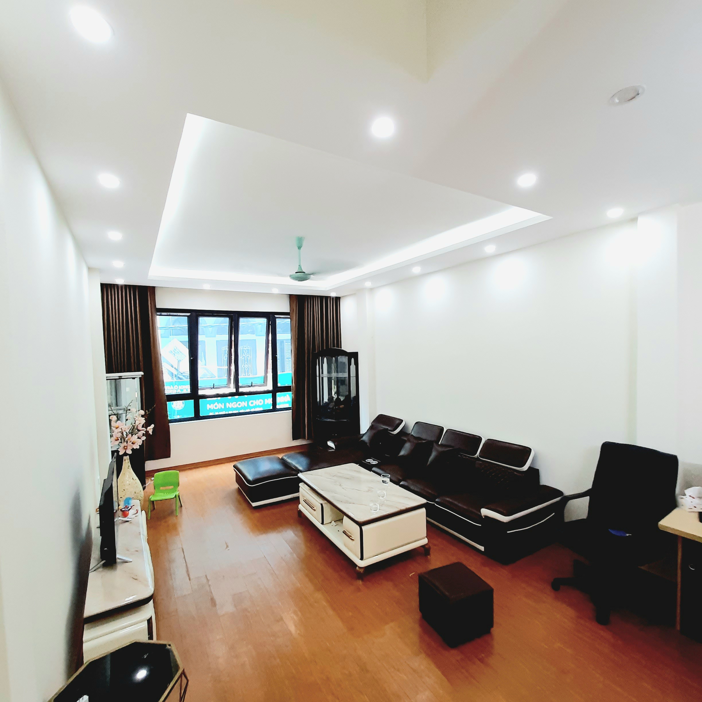 Bán nhà Ao Sen, Mộ Lao, Hà Đông diện tích 38m2, 5 tầng, KINH DOANH SẦM UẤT, Ô TÔ TRÁNH. LH 0912929280