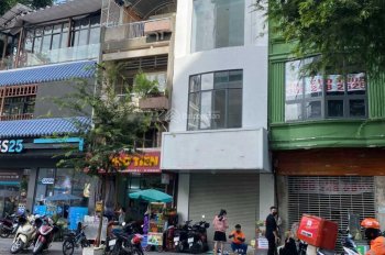 CC chưa qua đầu tư! MT Đề Thám - Cô Giang, Q1 - 4.3x18m - 5 tầng - HĐT 80tr/th - Giảm 7 tỷ về 25 tỷ