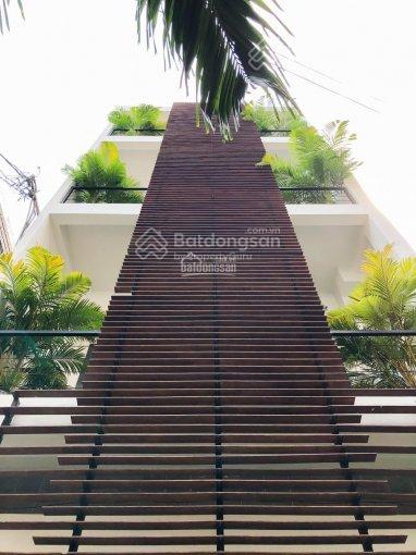 Ngộp bank! Bán tòa nhà VP MT Lê Văn Sỹ. Trệt 6 lầu. 7,2m x 18m. 48 tỷ thương lượng
