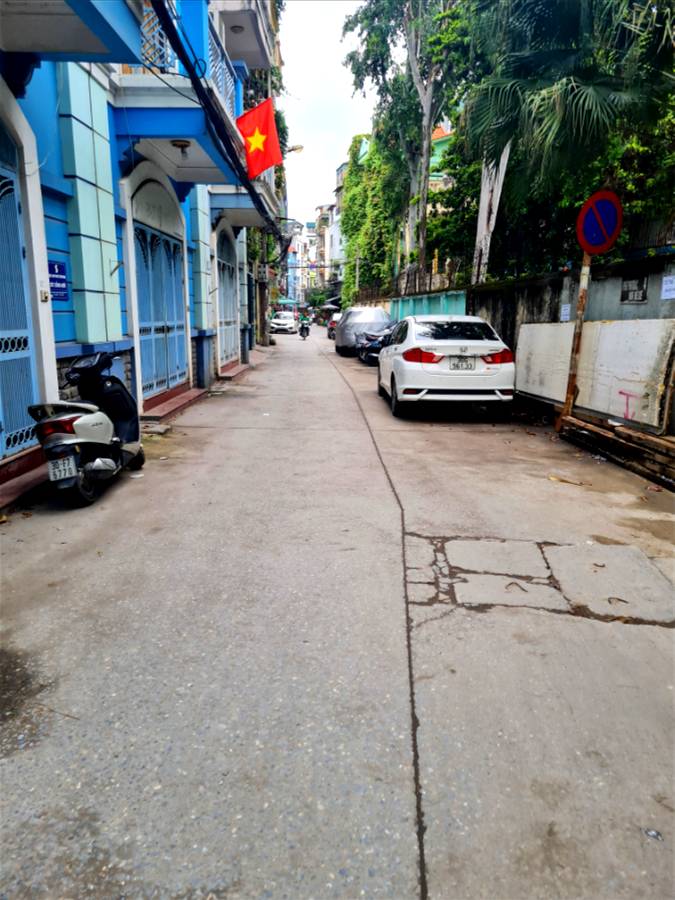 BÁN NHÀ THỊNH QUANG 30M2X5 TẦNG – KINH DOANH – Ô TÔ ĐỖ CỬA. GIÁ 6.4 TỶ.