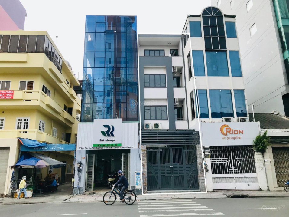 Cần bán nhà mặt tiền Quận 1, căn góc 2 mặt tiền đường Điện Biên Phủ và Cây Điệp, DT 4.2x25m, 4 lầu