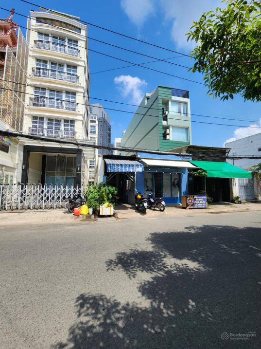 Bán nhà siêu khan hiếm mặt tiền Trần Hưng Đạo 5x16m 4Lầu HĐT: 70 Triệu/Tháng Giá bán : 22.5 Tỷ TL