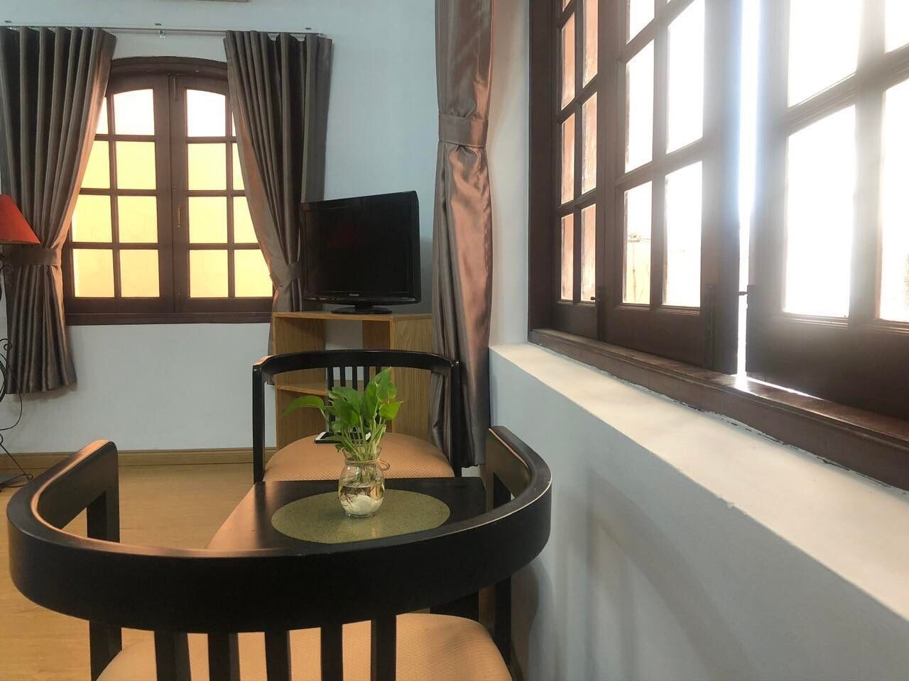 LÊ THÁNH TÔN QUẬN NHẤT -Chính chủ lâu đời - DT 450 M2 - 6 TẦNG - Hiệu suất thuê 720 /NĂM