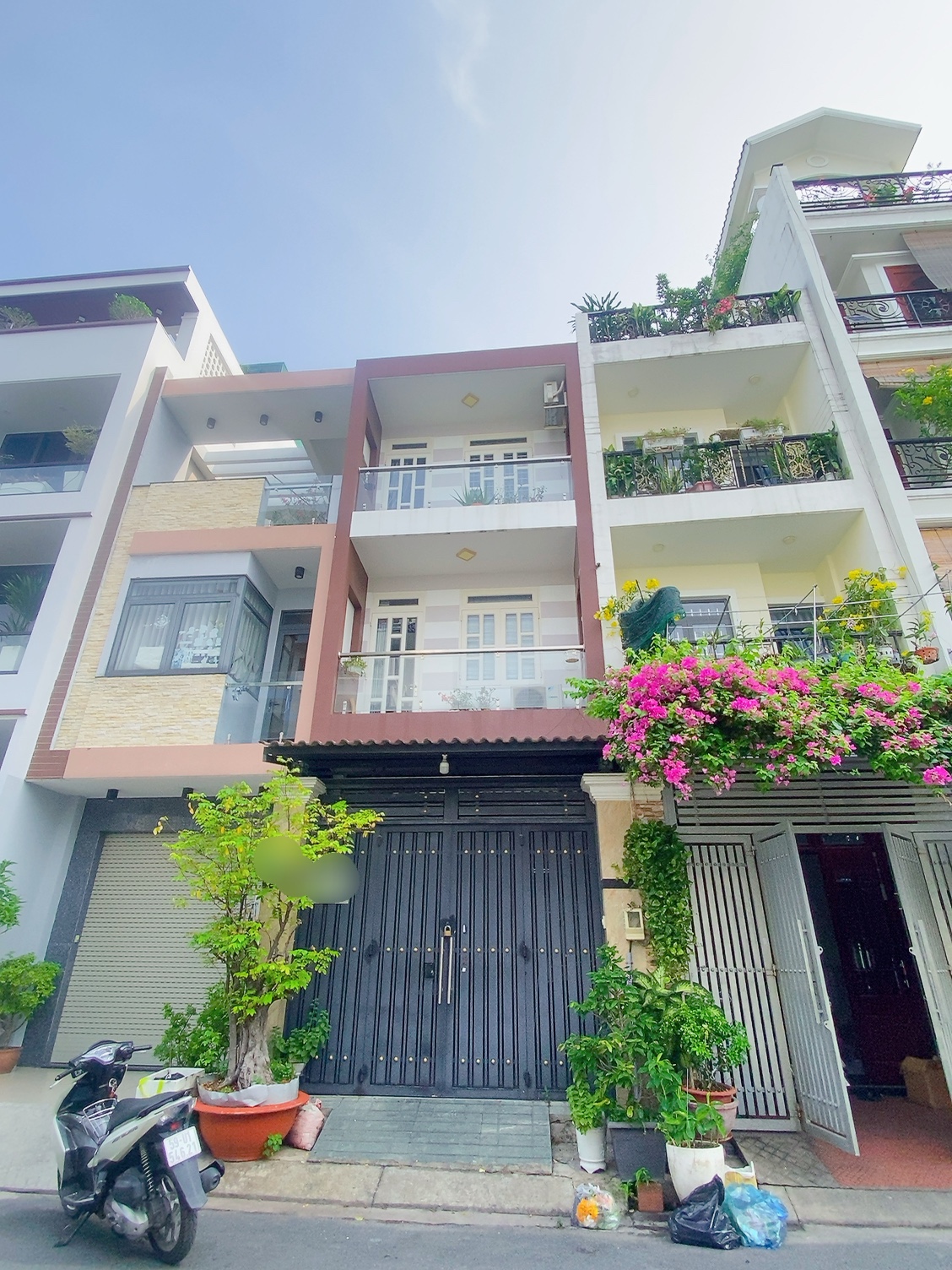 Bán nhà mặt tiền đường phường Tân Thành,DT:4x18m đúc 2 lầu nhà mới giá 9.3 tỷ