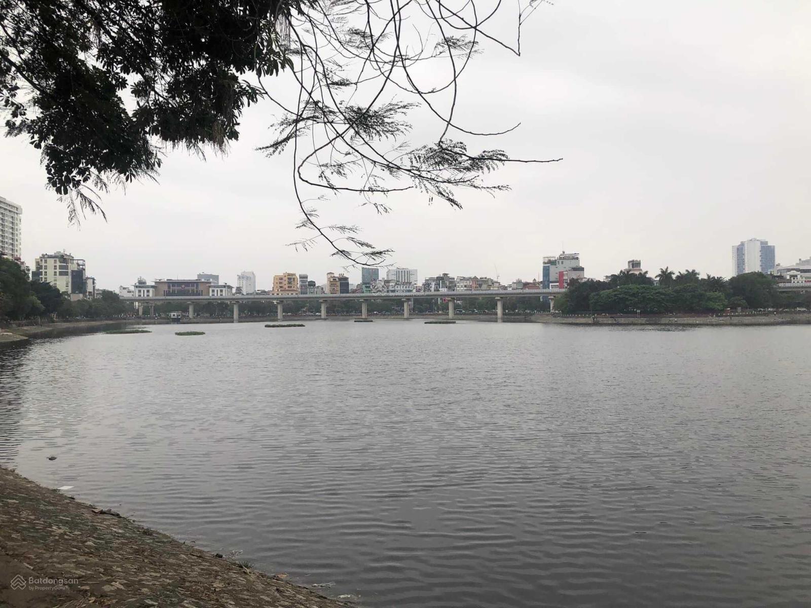 Bán nhà mặt hồ Hoàng Cầu. Vỉa hè, oto, thang máy, KD. DT 120m2 x MT 6.5m x 5 Tầng. Giá 30 tỷ