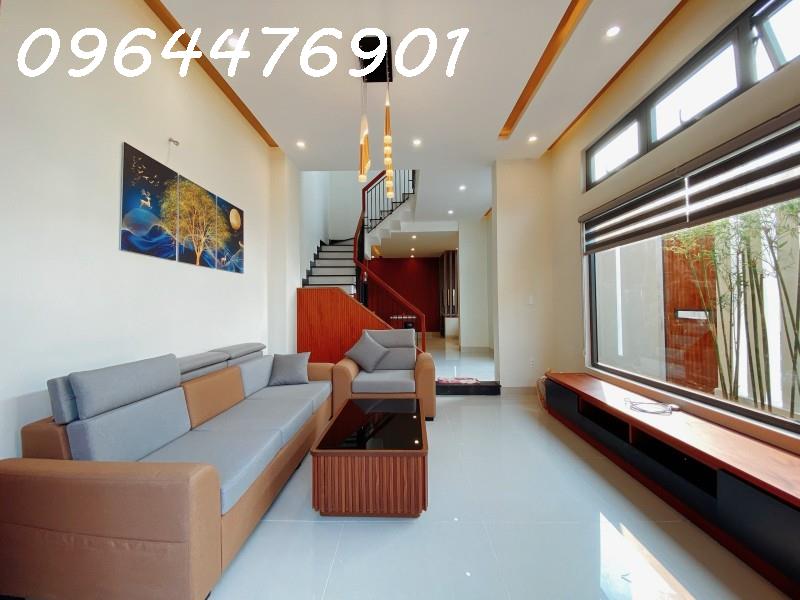 SIÊU PHẨM LÔ GÓC 3 TẦNG - MẶT ĐƯỜNG LỚN - CẠNH ĐH BÁCH KHOA ĐÀ NẴNG – CHỈ NHỈNH 5 TỶ