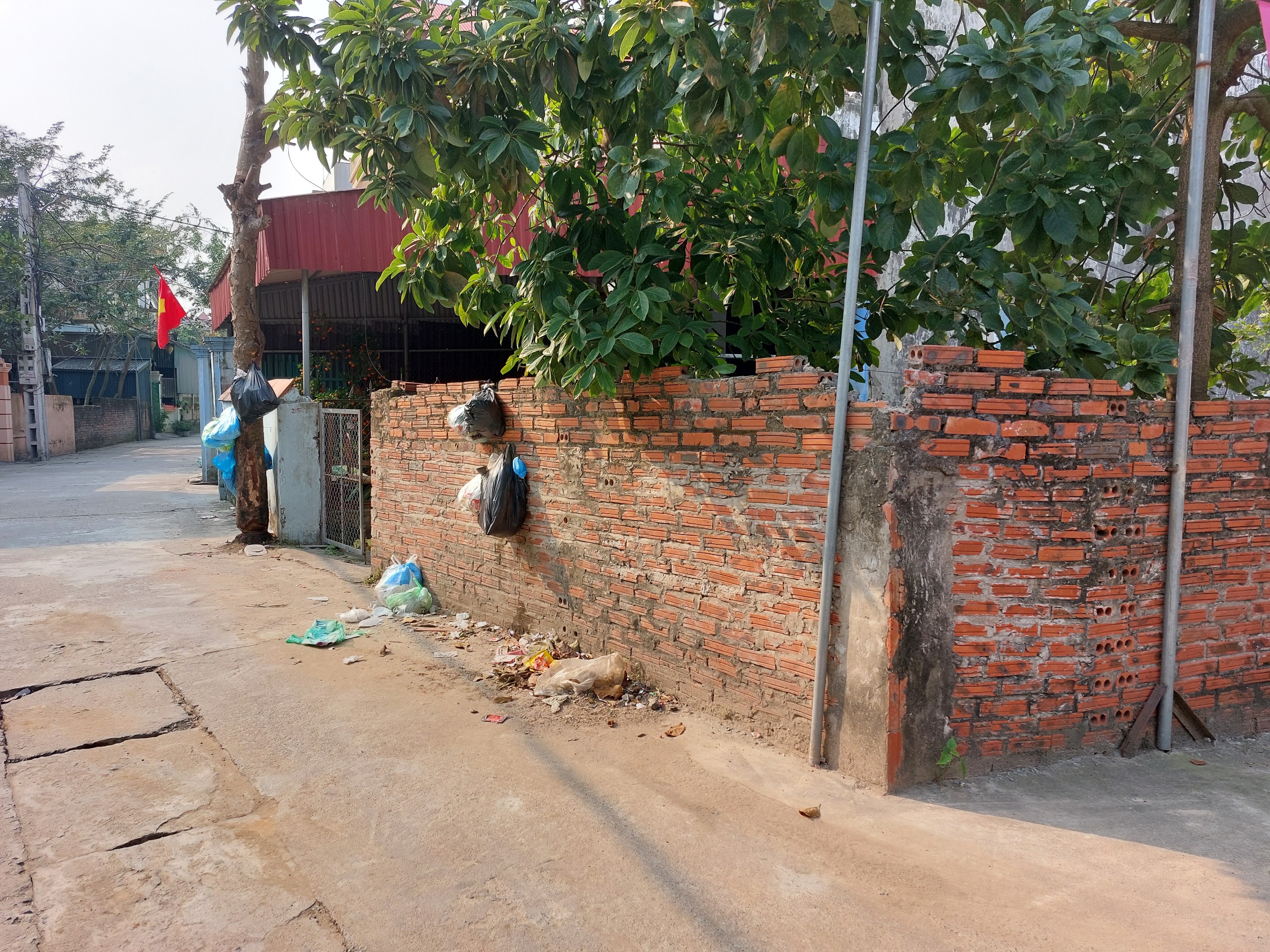 Lô góc, View Hồ, Ô Tô. Đất Vĩnh Ngọc, Đông Anh 80m2, MT 5M. Gía 3,5 tỷ.