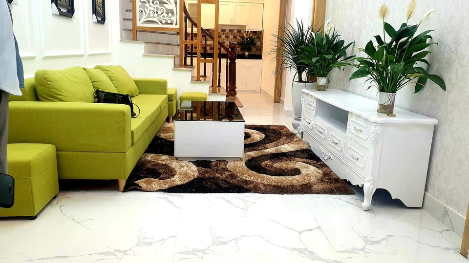 BÁN NHÀ CHÙA BỘC(46,5M2 X (5,95 TỶ) -NGÕ THOÁNG - 10 M Ô TÔ TRÁNH