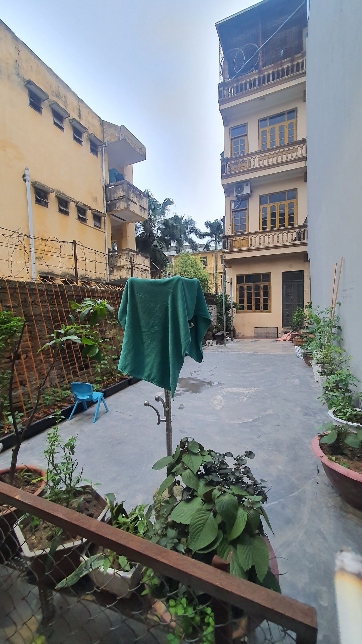 Bán đất Phố Lạc Long Quân Ngõ Thông Phố Nhật Chiêu, 107m2. 4.5 Tỷ