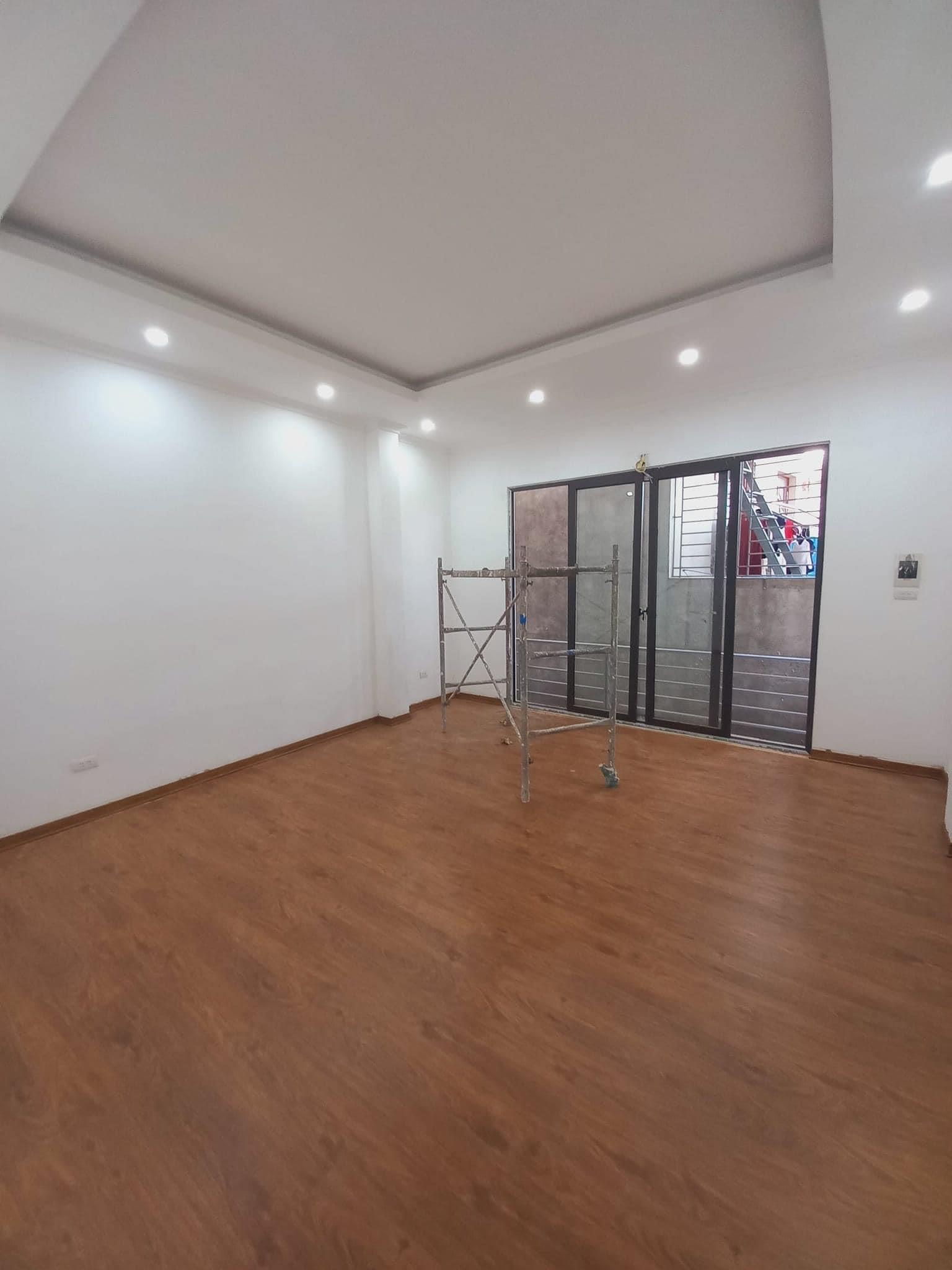 BÁN NHÀ PHỐ XUÂN ĐỈNH-SÁT NGOẠI GIAO ĐOÀN-OTO GẦN NHÀ-30M2-CHỈ 4 TỶ