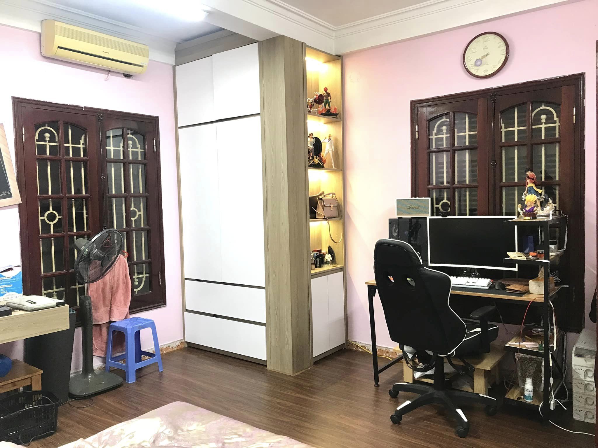 Bán căn nhà 89m2 phố Âu Cơ, Tây Hồ Căn góc Gara Ô tô thông Thang máy Nhập khẩu 6 phòng ngủ 9.5 Tỷ