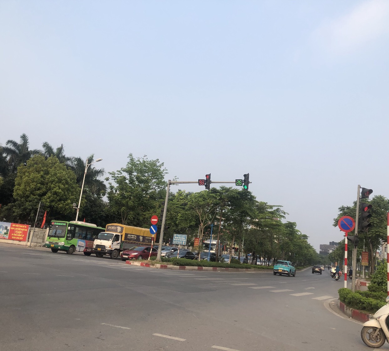 (RẤT HIẾM) Ai nhanh thì kịp. Nhà đẹp, Phân lô, Ô tô tránh, Gara 7 chỗ vào nhà, Ô chờ thang máy, Vừa ở vừa kinh doanh,