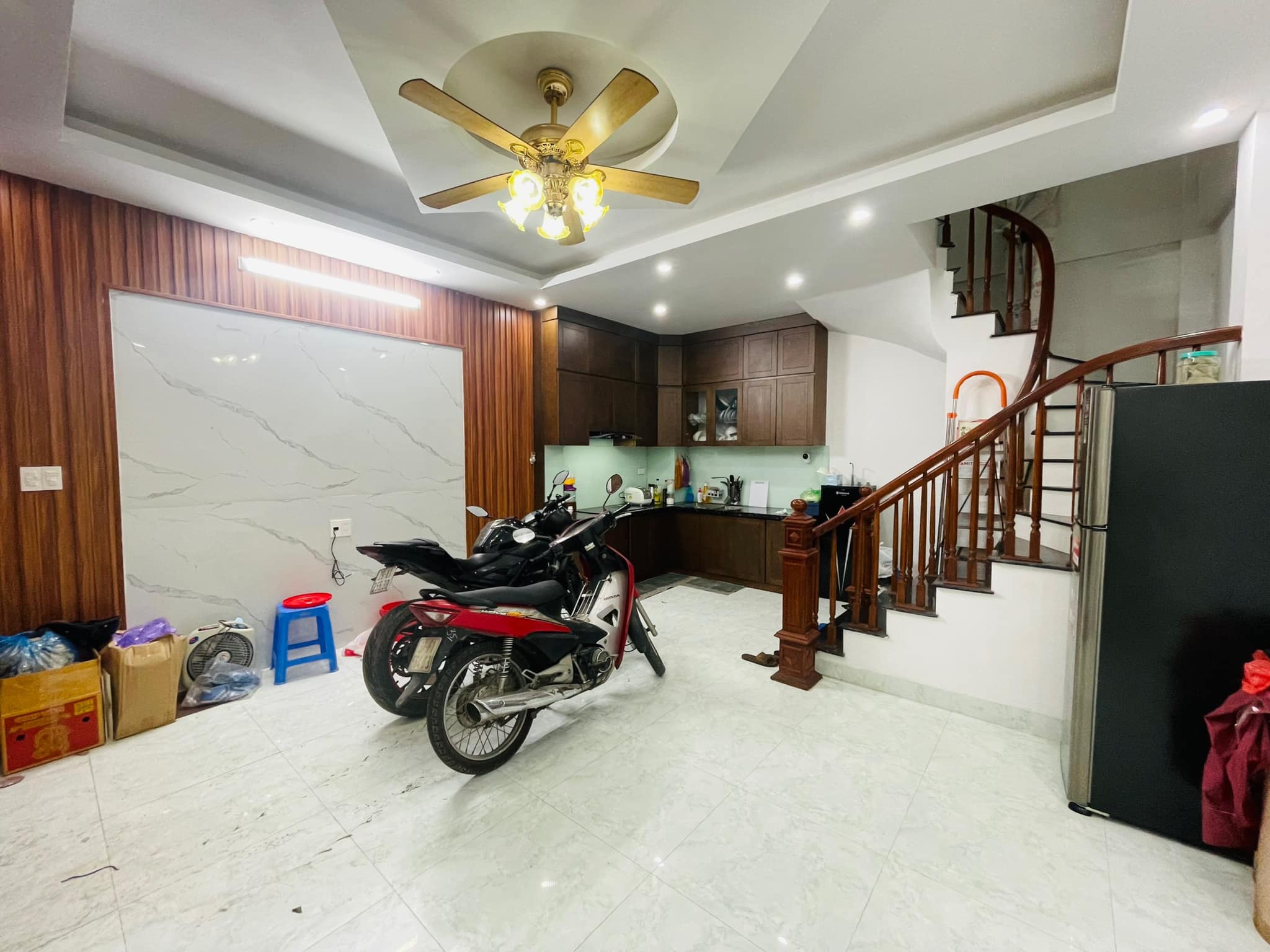 Bán nhà ngõ 211 Khương Trung, Thanh Xuân 34m2, 5T, ngõ 3 gác ,trước nhà SH quay đầu vài phút ra hồ Đầm Hồng