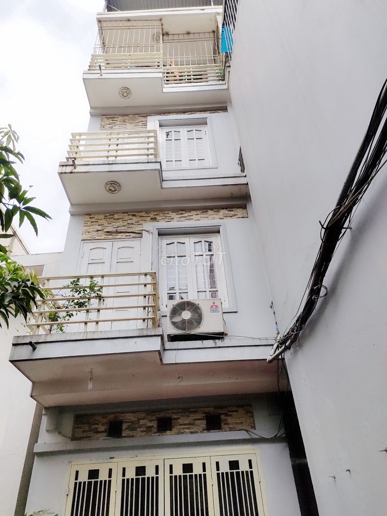 Chính chủ bán nhà 4 tầng tại Thanh Nhàn Trung Tâm Quận Hai Bà Trưng Đủ Mọi Tiện Ích.