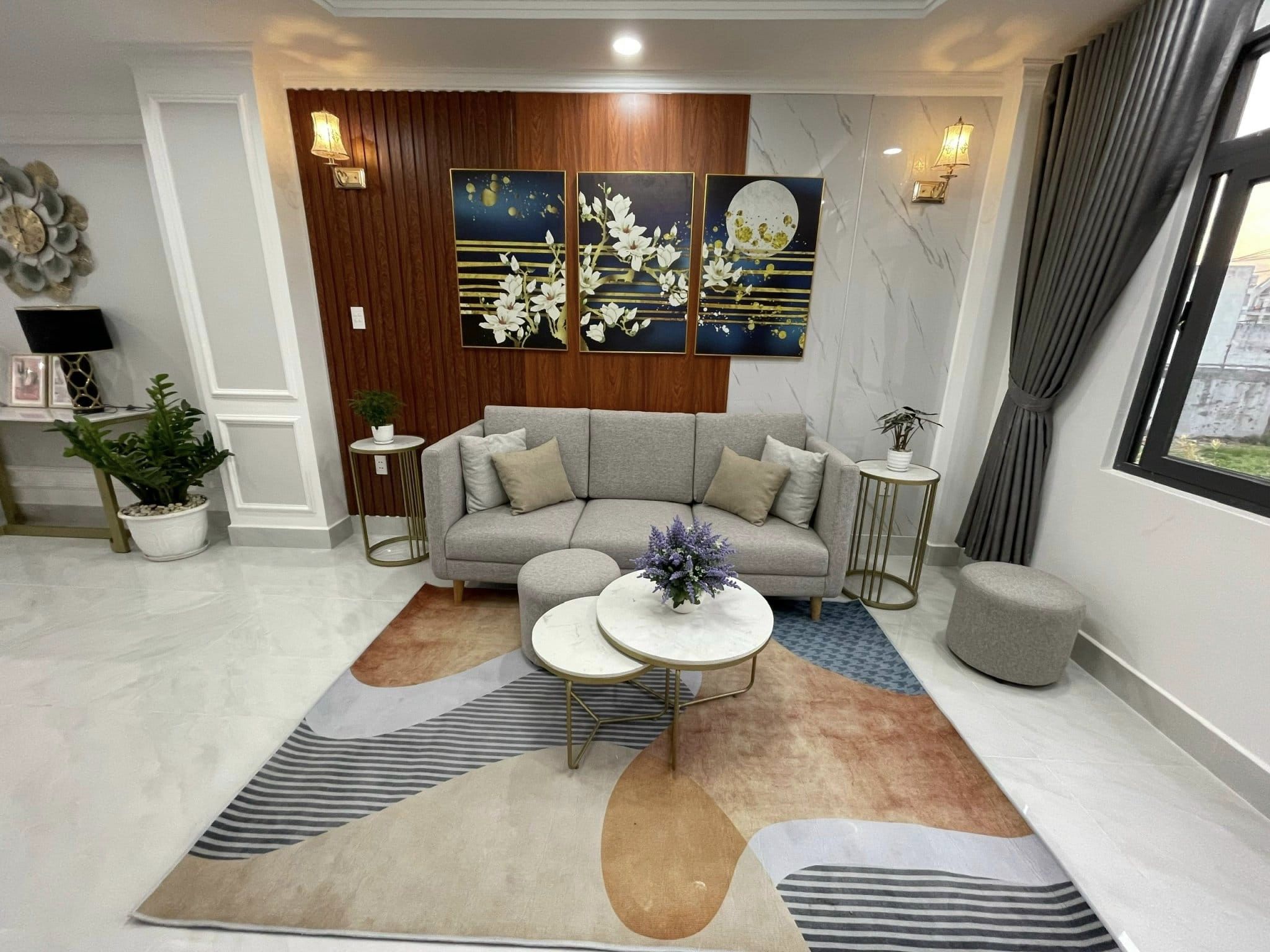 Bán nhà 57m2 phố Âu Cơ, Tây Hồ Gara Ô tô Thang máy XỊN Kinh doanh vô đối 7.8 Tỷ