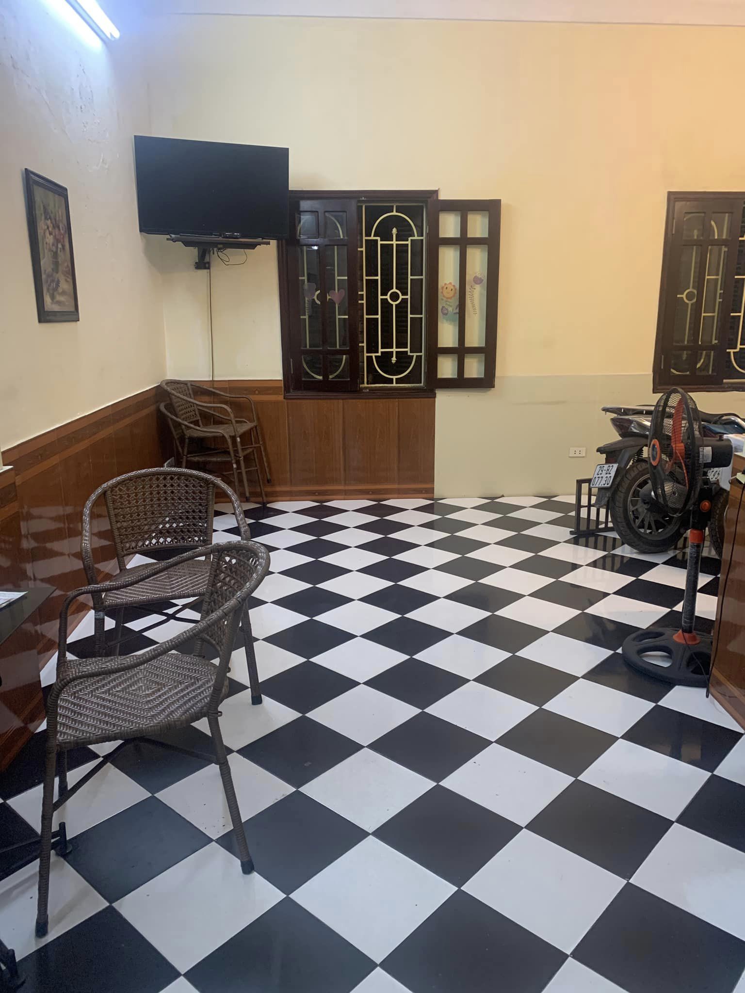 Bán căn nhà 50m2 phố Âu Cơ, Tây Hồ Dân xây 4 ngủ Ô tô tránh 10m 3.4 Tỷ