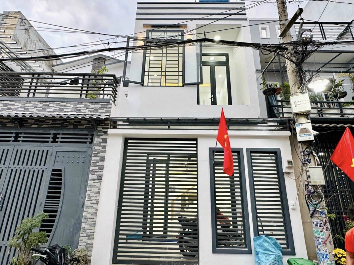 HÀNG ĐẦU TƯ GIỮ TIỀN -THẠNH LỘC 12 - XE HƠI NGỦ TRONG NHÀ - 61M2 - GIÁ CHỈ 3.9 TỶ