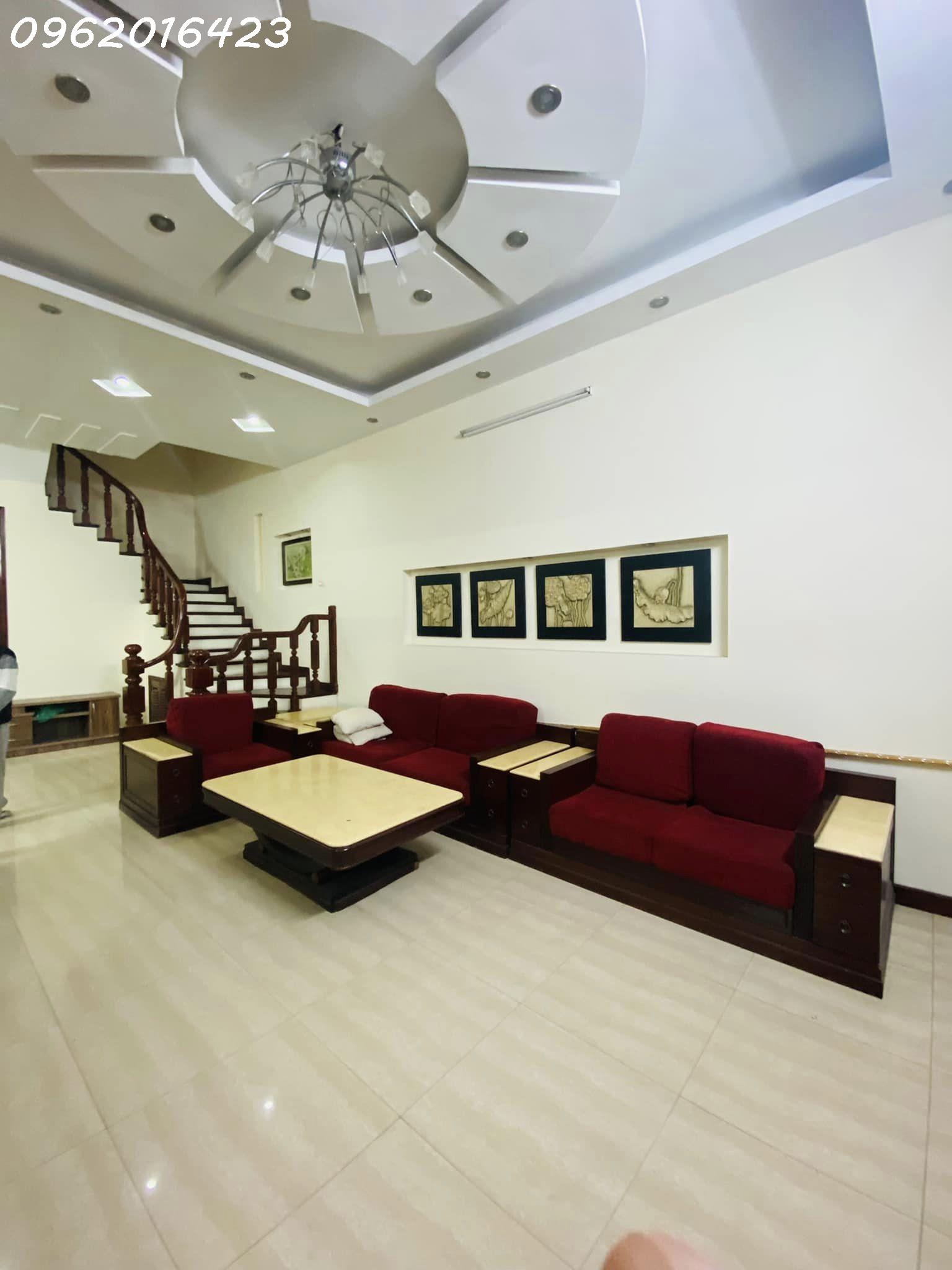 Bán Nhà Trần Cung Cầu Giấy, 12tỷ 65m Mt5.6, Lô Góc Dân Xây Kiên Cố Oto Ngõ Thông