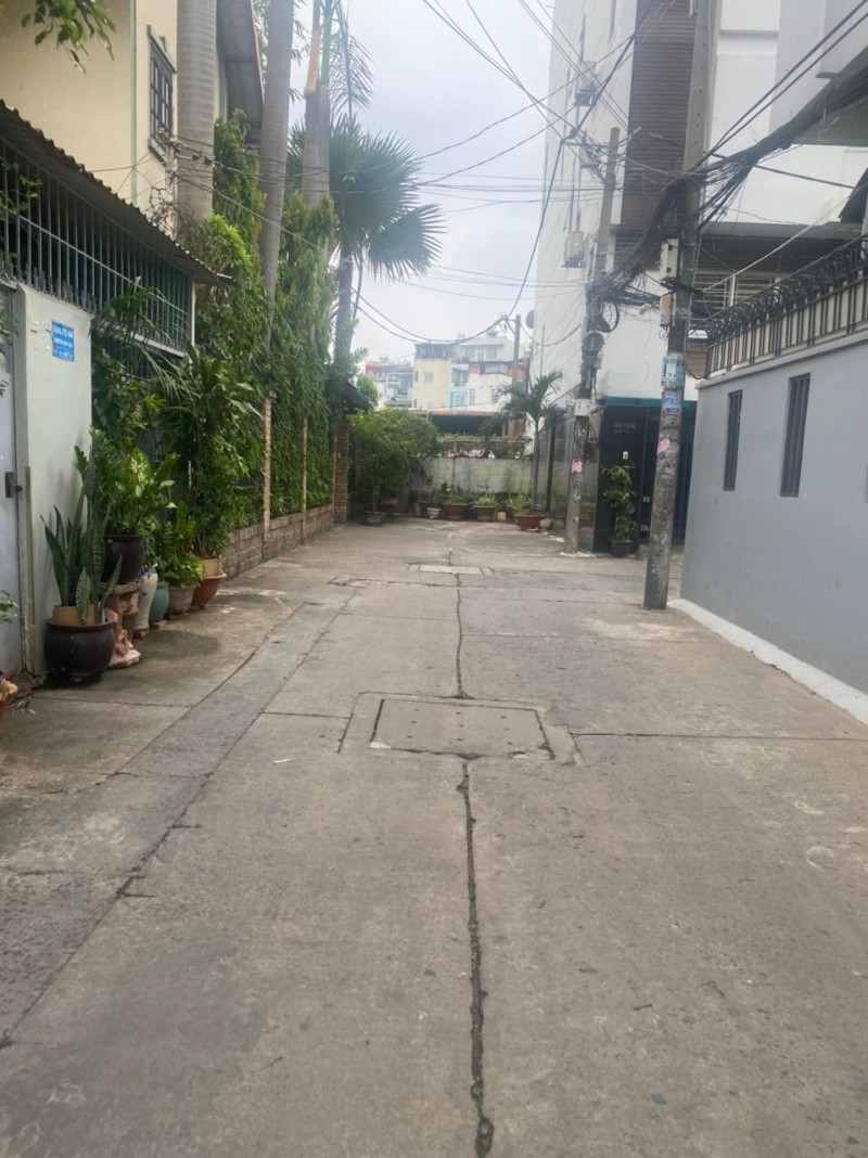 Bán nhà Quận 3, Cách Mạng Tháng Tám, Mua đầu tư cao, Hẻm 8M, DT 84M2