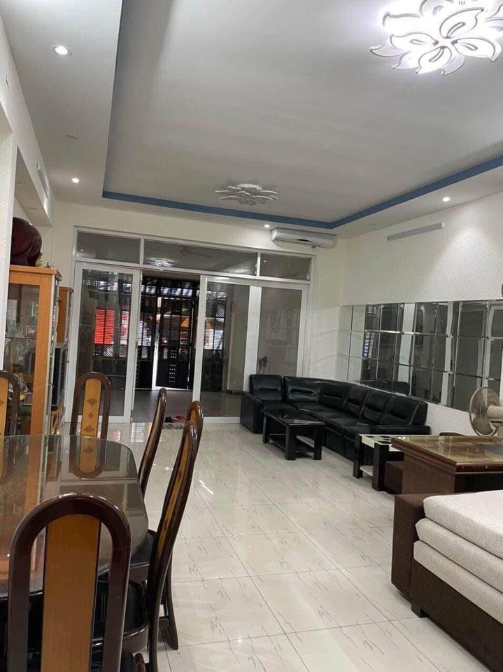 Bán Nhà Nở Hậu Mặt Tiền Lâm Văn Bền Ngang Hơn 5m - Trung Tâm Quận 7 - Kề Nguyễn Thị Thập