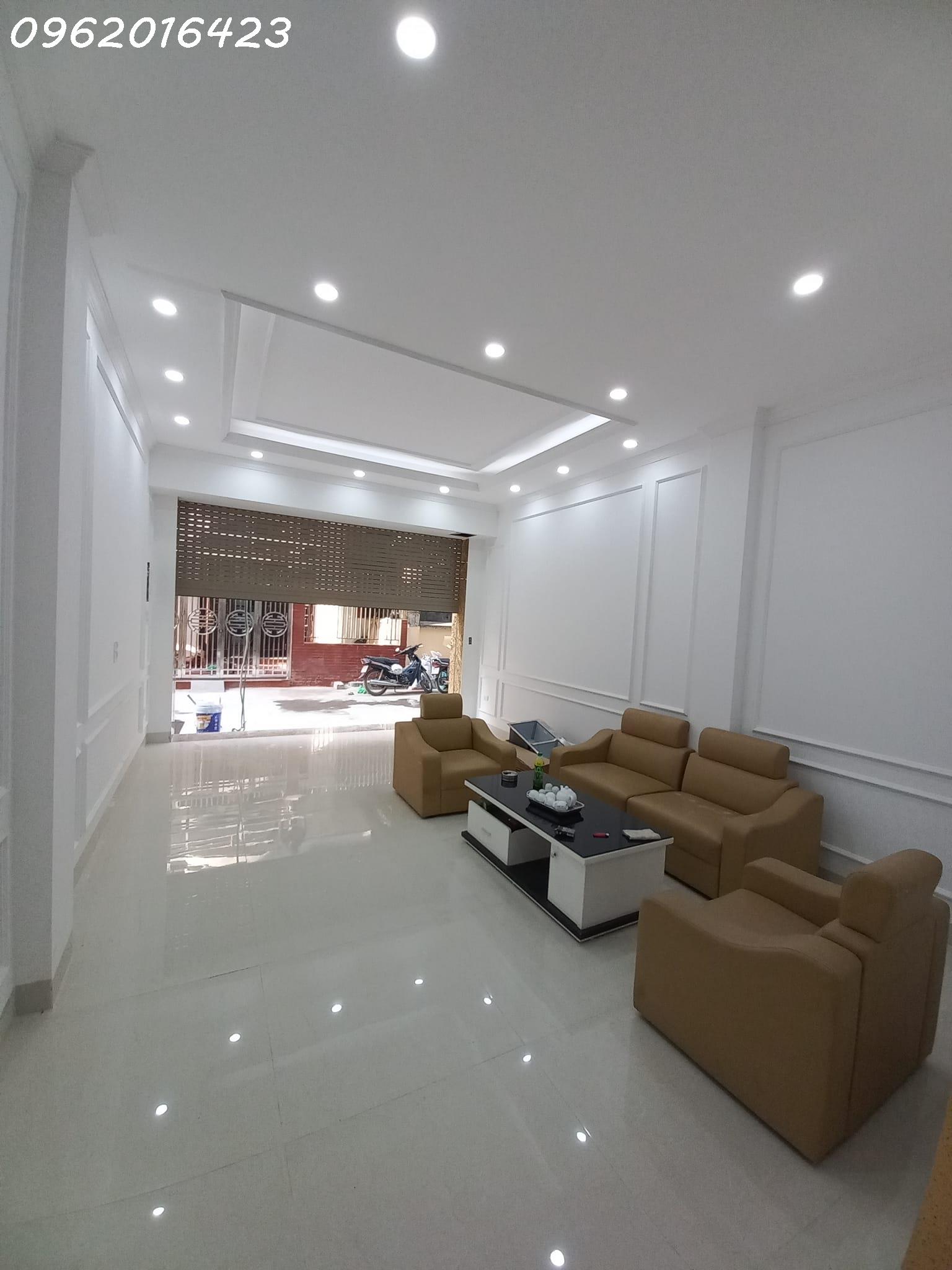 14.5Tỷ 55m Mt 4.2m, Nhà Mới Trần Cung Cầu Giấy, Gara Oto Tránh Thang Máy Văn Phòng Cty