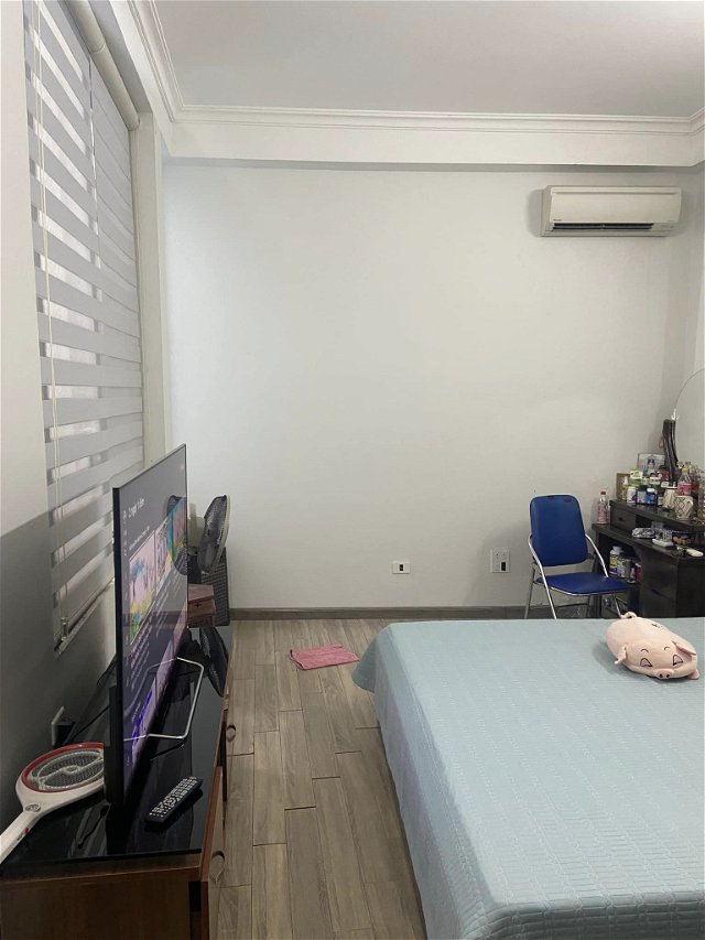 Nhà Đẹp Hào Nam, Sân Trước Nhà 40m2 Cực Thoáng - 32m2 - 5 Tầng - 3.9 Tỷ, Ở Siêu Siêu Thích