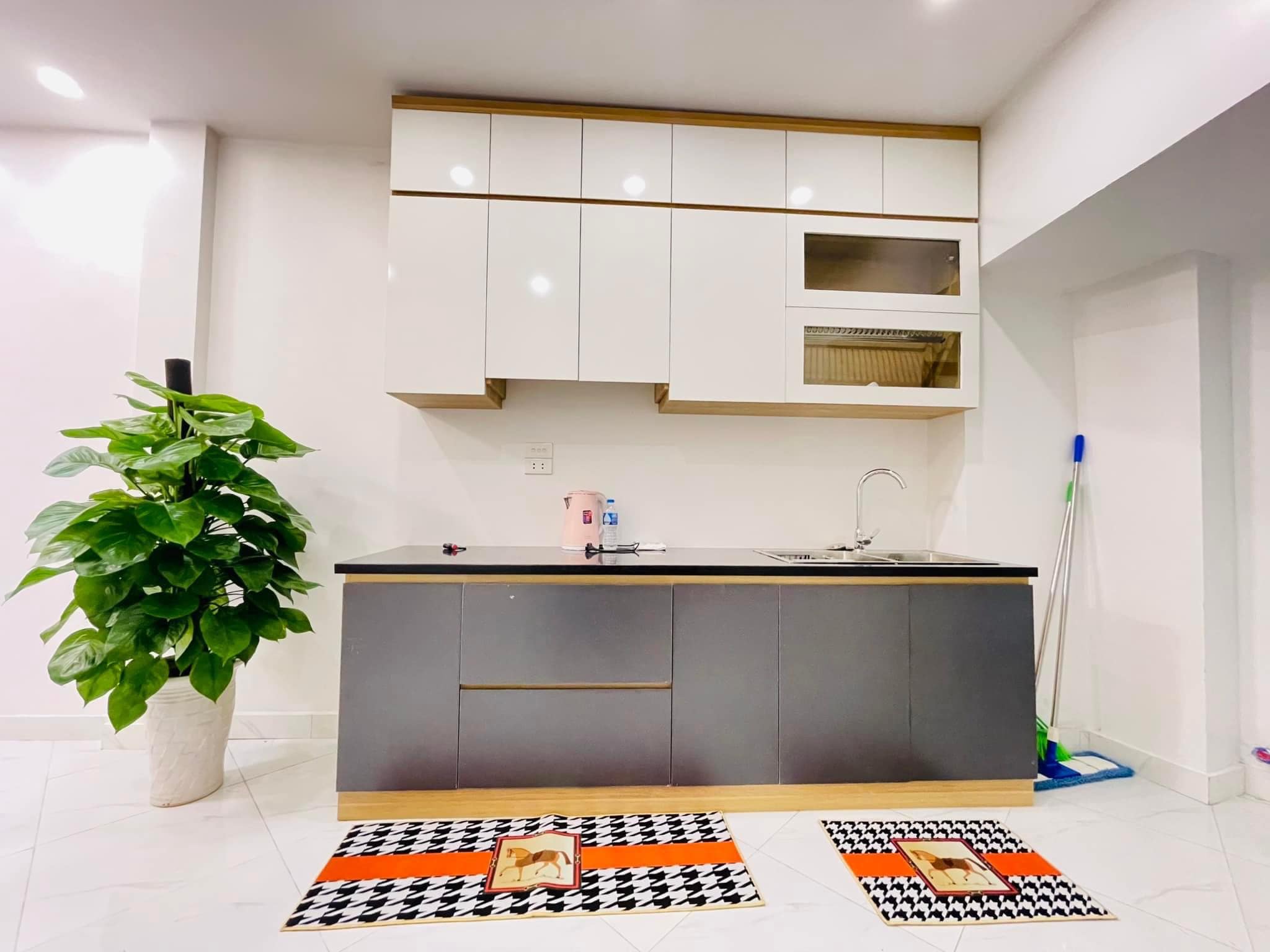 PHÂN LÔ PHỐ ĐẶNG THUỲ TRÂM - CẦU GIẤY - 47M2 X 5 TẦNG - MẶT TIỀN KHỦNG - KDVP - Ô TÔ - VỈA HÈ - 2 THOÁNG - 14 TỶ