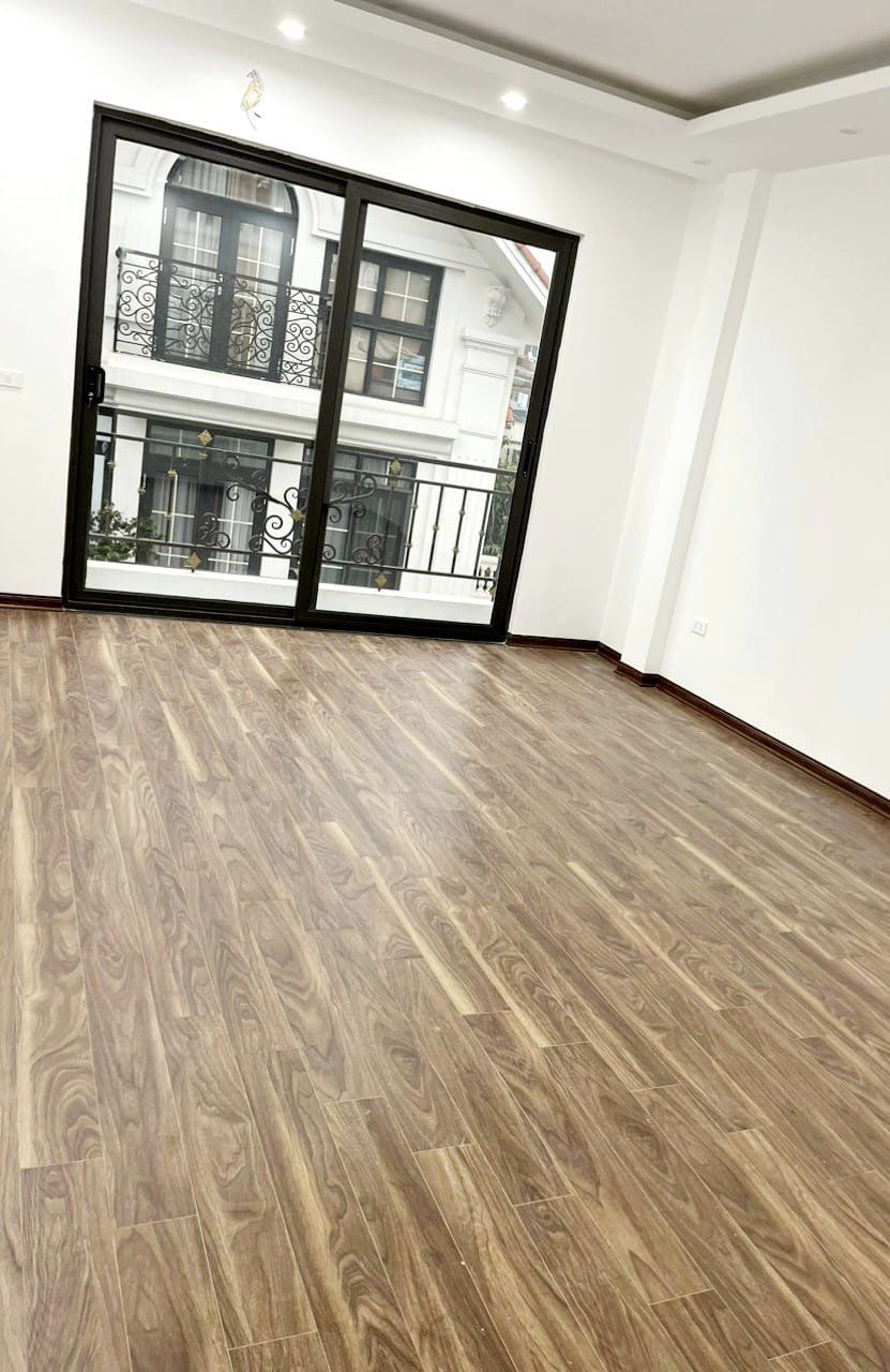 BÁN NHÀ MẶT PHỐ NGUYỄN CHÍNH 66M2 5 TẦNG THANG MÁY –Ô TÔ DỪNG ĐỖ – KINH DOANH VP - 11.8 TỶ