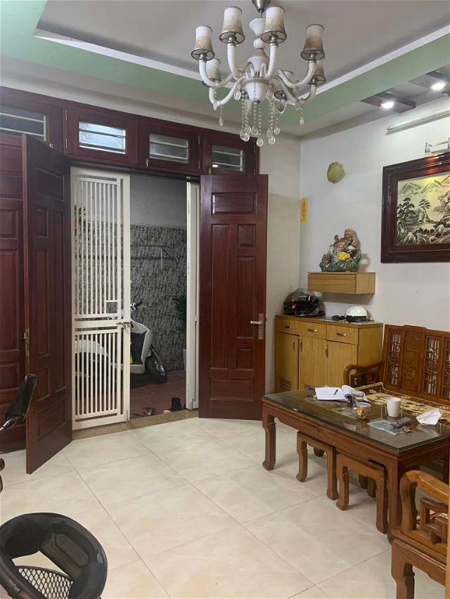 Bán nhà ngõ 92 Đào Tấn, ngõ 3 gác, 5 tầng, 6 phòng ngủ, DT 39m2 giá 5 tỷ 6 .