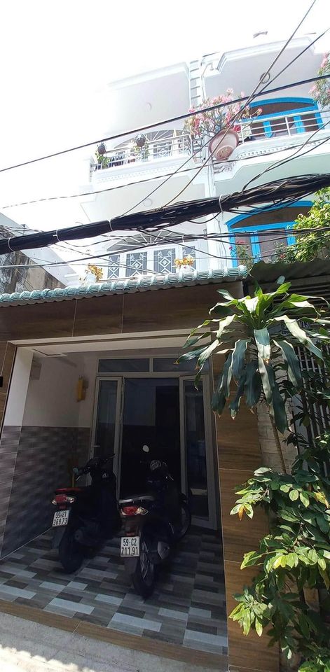 BÁN NHÀ 3 TẦNG HẺM RỘNG 502 NHÀ THI ĐẤU QUẬN 7 - GIÁ 3,9TỶ HUỲNH TẤN PHÁT