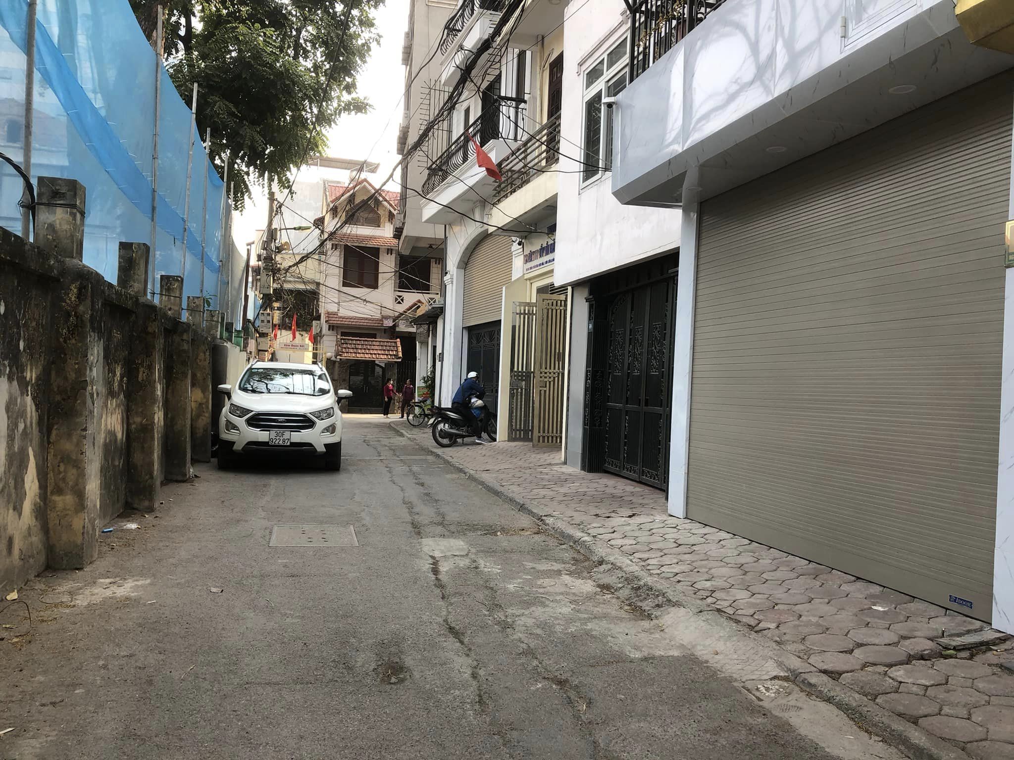 SIÊU HIẾM YÊN LÃNG – MẶT NGÕ Ô TÔ TRÁNH - KINH DOANH - SẦM UẤT – 4 NGỦ , NHỈNH 4 TỶ