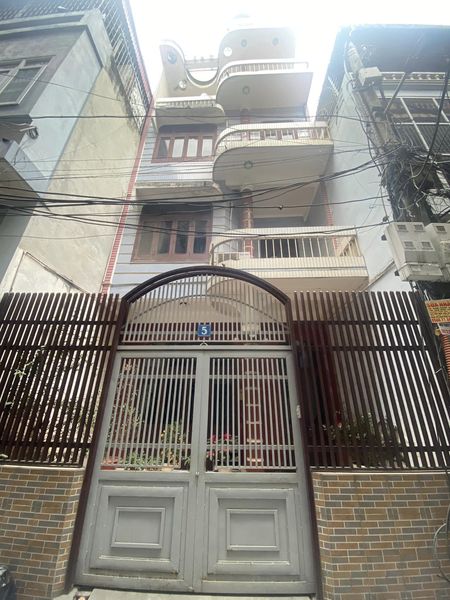 BÁN NHÀ HOÀNG SÂM 95m MẶT TIỀN 5.7m XÂY 5 TẦNG MẶT Ô TÔ TRÁNH CẦU GIẤY,HÀ NỘI 15.5tỷ